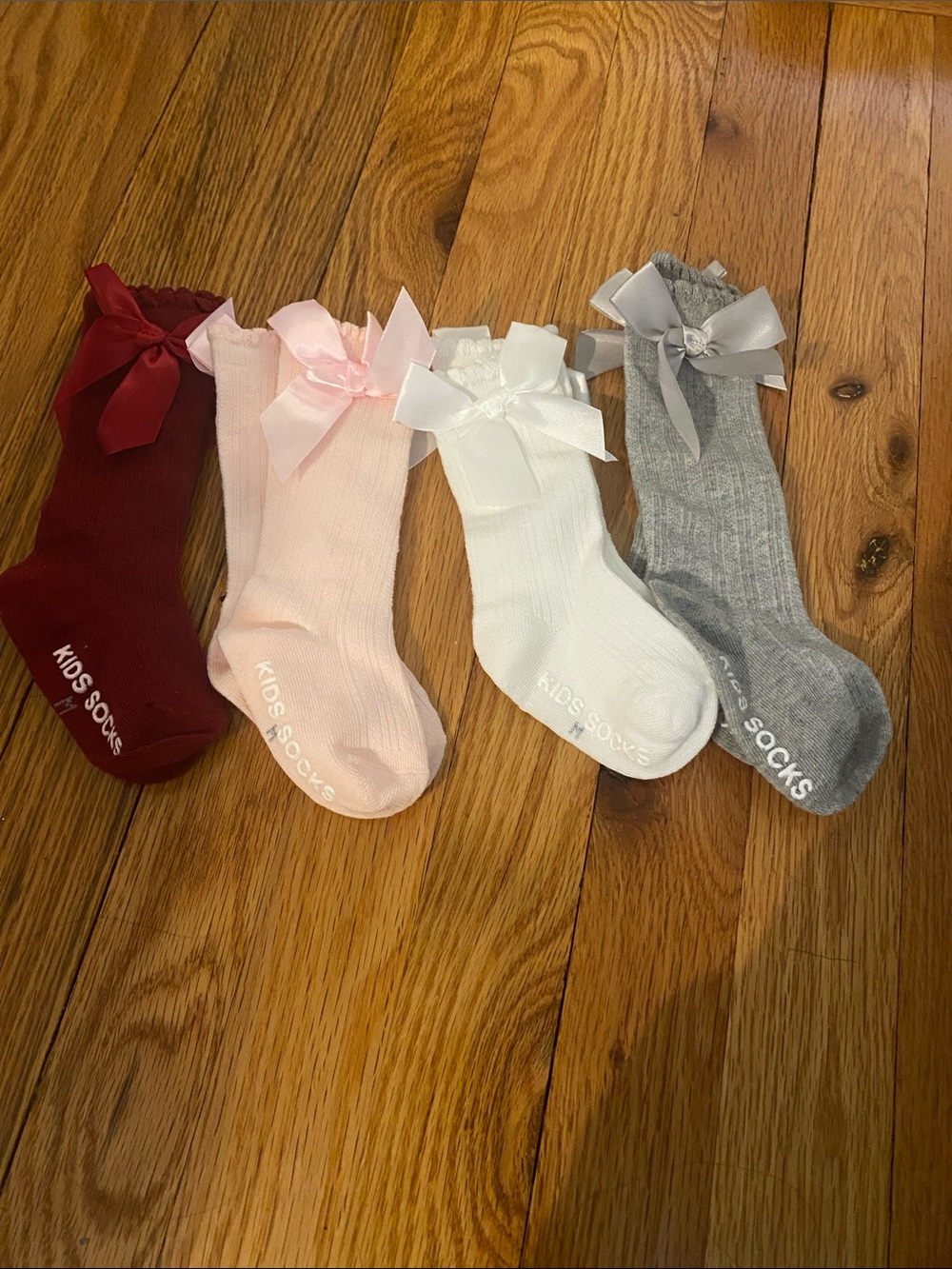 Kids Socks 4-Pack with Bows - Red, Pink, White, Gray